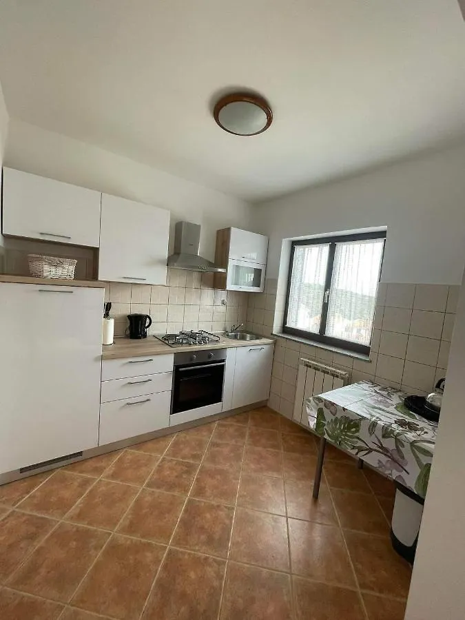 Charming Apartments In プーラ 0*,