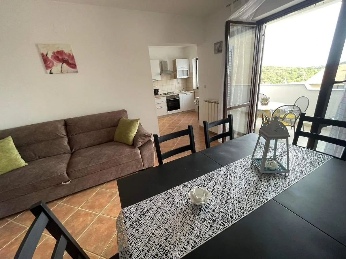 Charming Apartments In プーラ 0*,