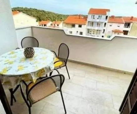Charming Apartments In プーラ