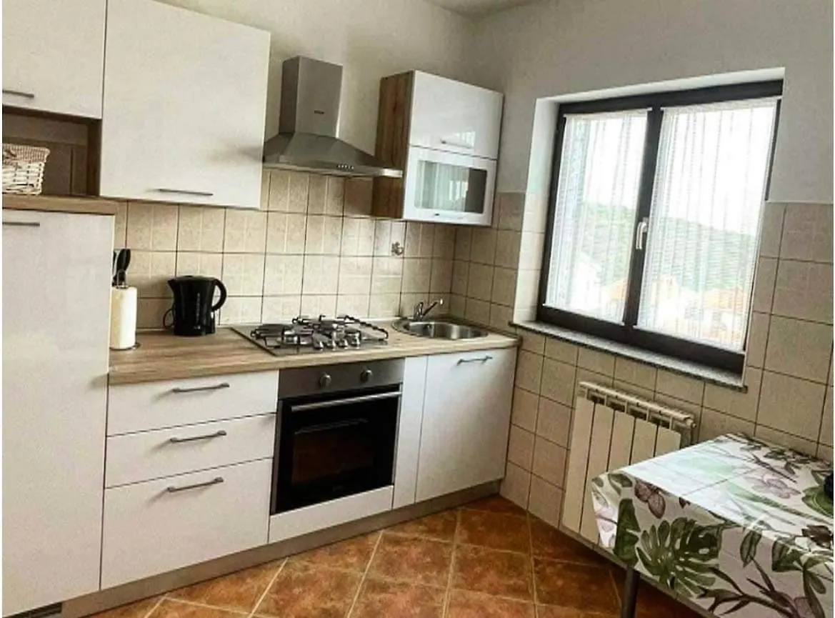 Charming Apartments In プーラ