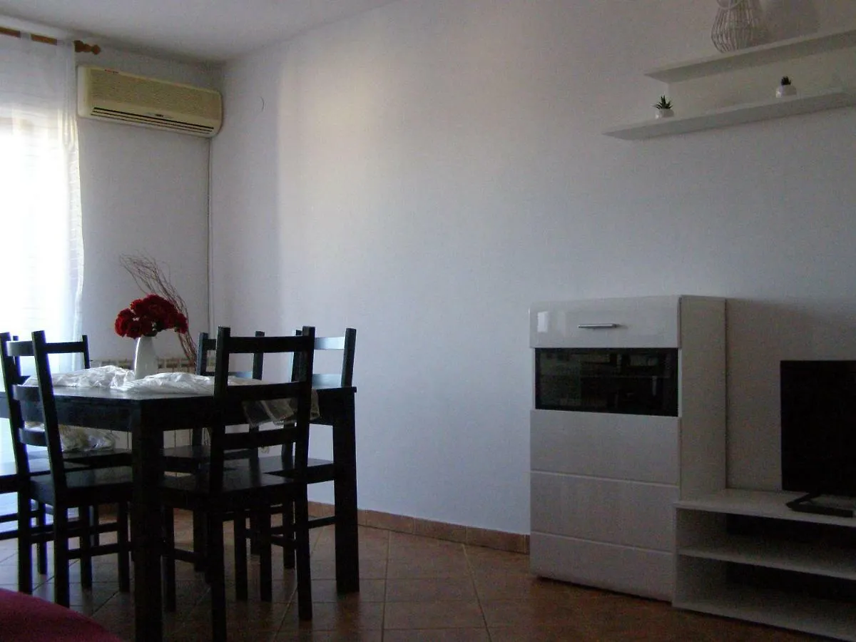 Charming Apartments In プーラ